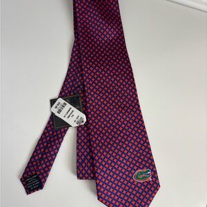 Gators Stylish Blue and Orange Gators Patterned Tie